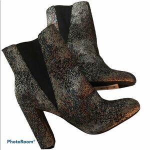 Steve Madden Booties size 6 Color Effect Metallic Glitter Sparkle Ankle Boots